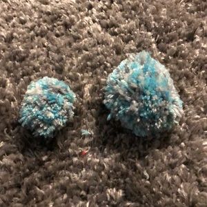 Pom-poms